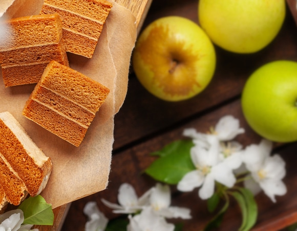 Что будет, если добавить в пастилу яичный белок? Вы удивитесь, насколько кардинально меняется десерт