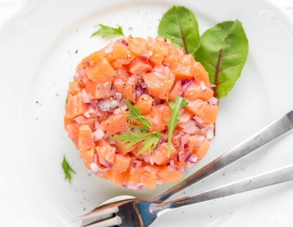 Врач назвала самое безопасное блюдо из сырой рыбы