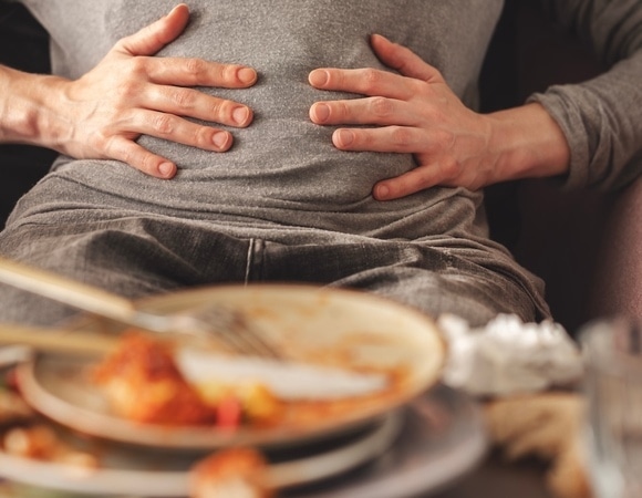 "Не бездонный": реально ли растянуть желудок едой? 