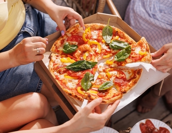 Названы три главных врага в пицце: и это не калории
