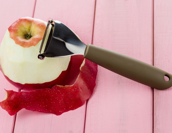 Не мусор: раскрыта неожиданная польза яблочной кожуры