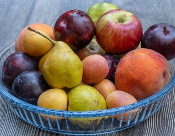 Яблоки и груши — верные союзники в борьбе с этим заболеванием, уверен доктор Мясников Яблоки и груши — верные союзники в борьбе с этим заболеванием, уверен доктор Мясников