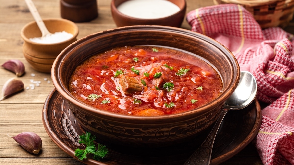 Почему борщ вкуснее на второй день: объяснение нашлось у химиков