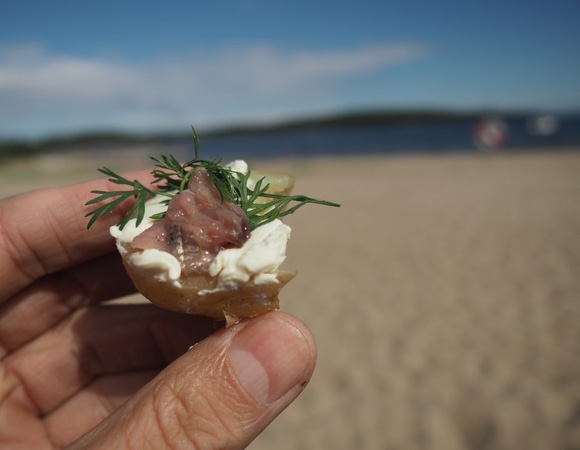 Сюрстремминг в домашних условиях: опасное приключение, которое лучше не начинать