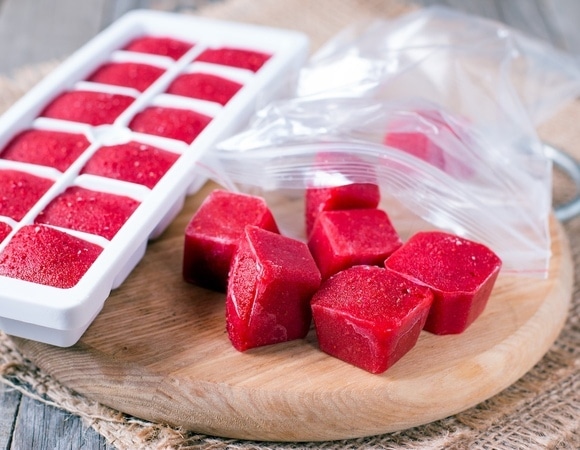 Яблоки и ягоды не только в варенье: вот оригинальная заготовка, которая согреет зимой и укрепит иммунитет Яблоки и ягоды не только в варенье: вот оригинальная заготовка, которая согреет зимой и укрепит иммунитет