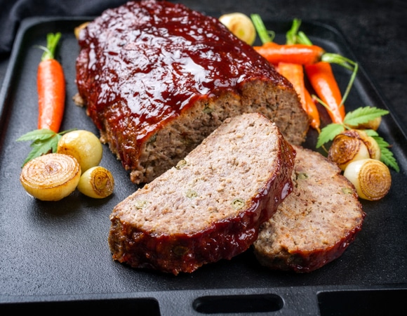 Просто тает во рту: как приготовить сочный мясной рулет "без заморочек" Просто тает во рту: как приготовить сочный мясной рулет "без заморочек"