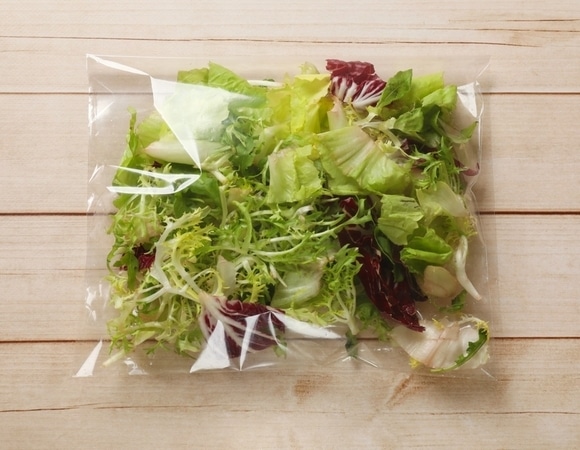 "Уже вымыто": доверять ли надписи? Нутрициолог раскрыла правду о зелени из пакета