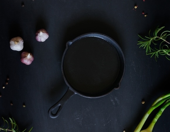 Шеф-повар "разложил сковороды по полочкам" — от повседневных задач до кулинарных шедевров