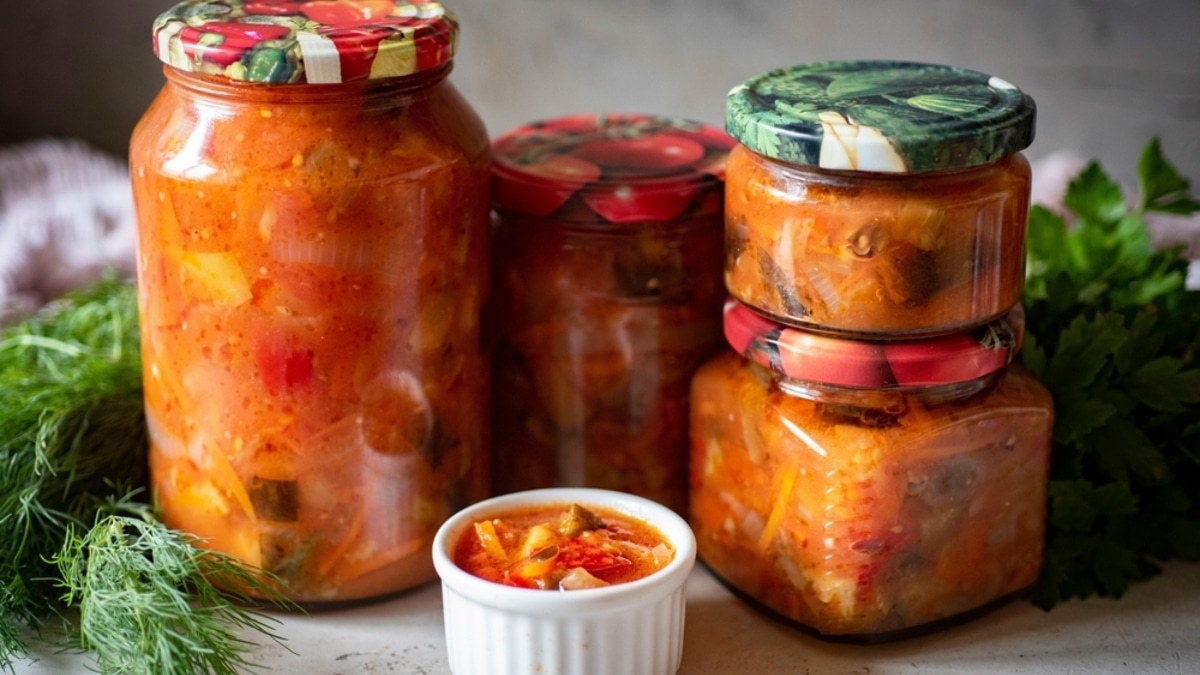 "Можно запечь на костре": шеф-повар раскрыл секрет идеального лечо