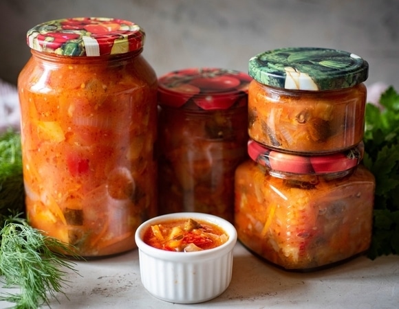 "Можно запечь на костре": шеф-повар раскрыл секрет идеального лечо