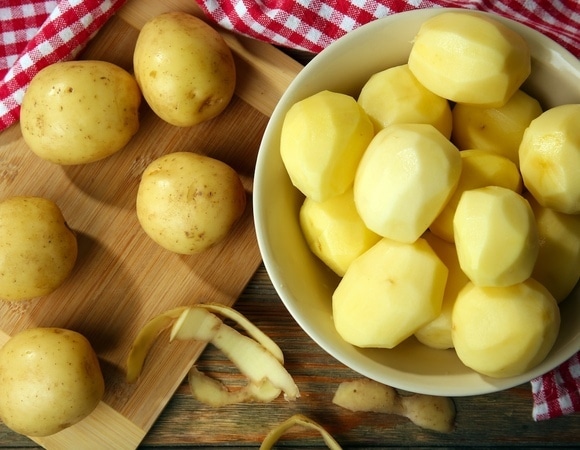 Можно ли есть картофель, который почернел после чистки? Можно ли есть картофель, который почернел после чистки?