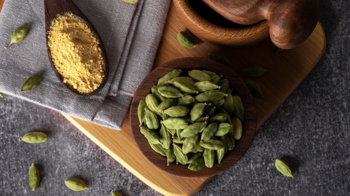 Что будет, если в кофе вместо сахара добавить кардамон?