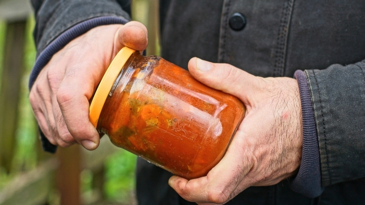 “Для густоты” : шеф-повар раскрыл рецепт лечо с яблоками — получится обволакивающим, а не водянистым