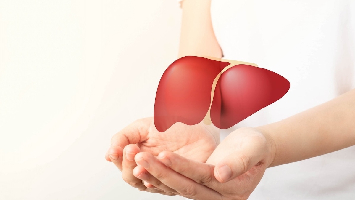 Никаких редких "суперфудов": врач назвала 4 простых продукта для здоровой печени