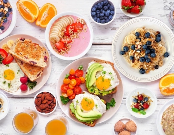 Врач из Гарварда собрал 8 идеальных завтраков — все для здоровья кишечника и контроля веса