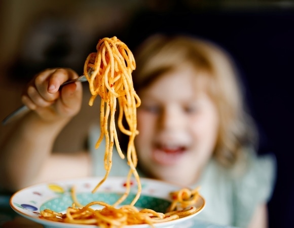 "Макаронная душа": педиатр рассказал, из-за чего ребенок постоянно ест одно и то же