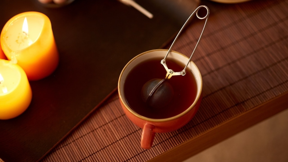 Меняется из-за воды, чайника и времени суток: эксперт объяснил, как заваривать вкусный чай