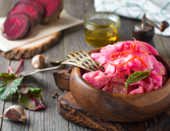 Не стыдно поставить и на праздничный стол: рецепт маринованной капусты по-гурийски