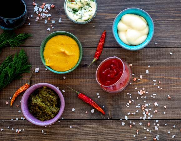 Секреты хранения соусов: как не отравиться кетчупом и оживить "уставший" майонез Секреты хранения соусов: как не отравиться кетчупом и оживить "уставший" майонез