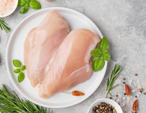 Гениальный лайфхак: как убрать сухожилия из курицы за 30 секунд