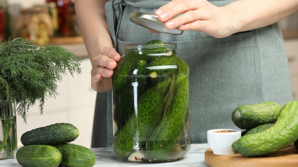 "Таблеточный маринад" вместо уксуса: шеф-повар ответил, стоит ли добавлять аспирин в консервацию