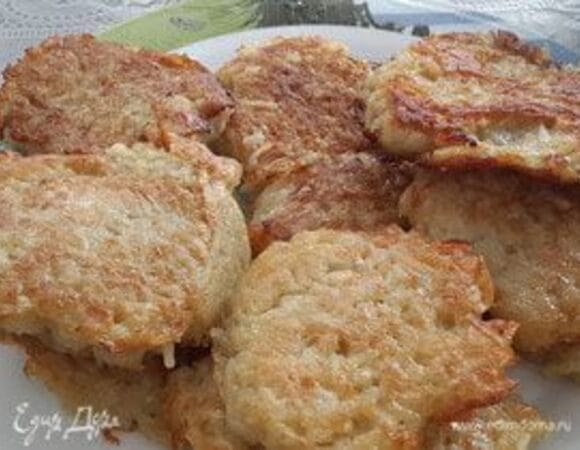 Картофельные оладьи из трех ингредиентов: создаем вкусный и сытный завтрак просто, быстро и недорого 