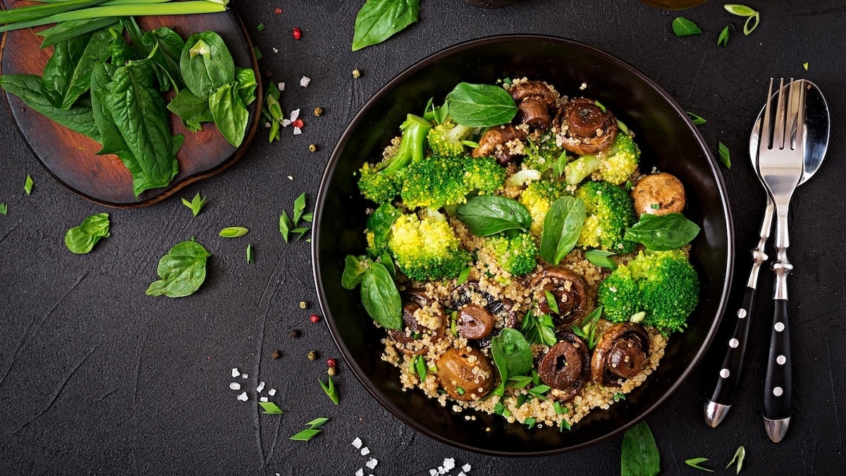 Диетолог назвала 2 типа продуктов, которые помогут пережить сезон простуд