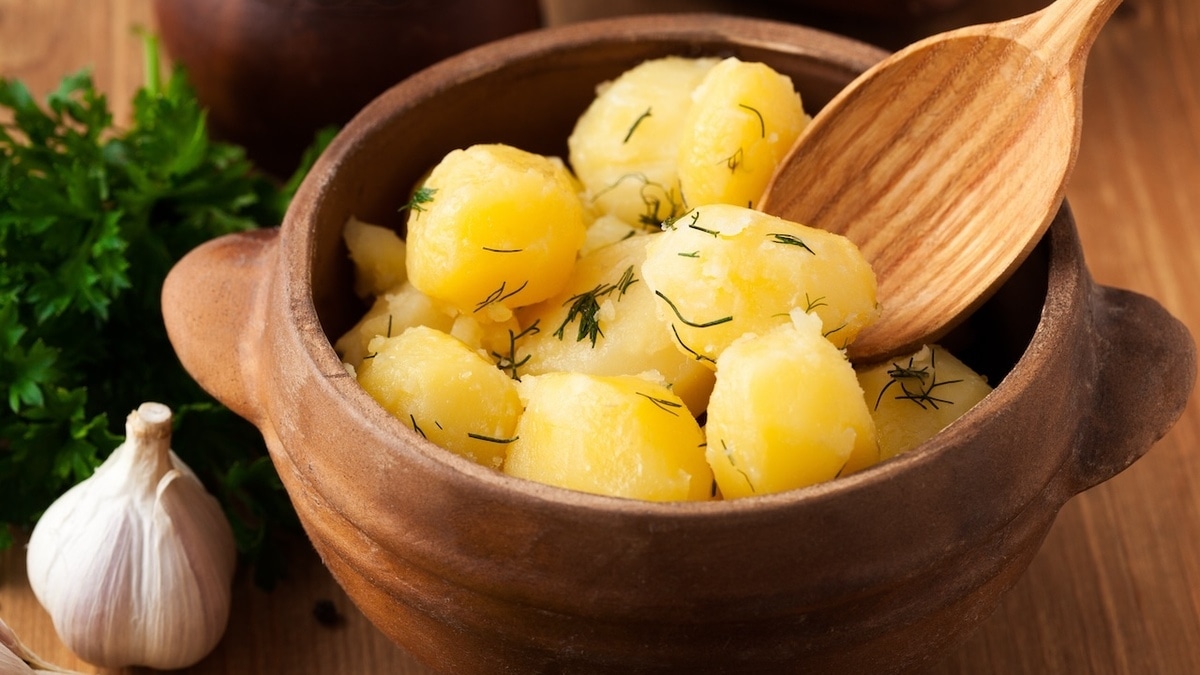 Вкус райский! Как улучшить вареный картофель — секреты, о которых часто забывают домашние кулинары Вкус райский! Как улучшить вареный картофель — секреты, о которых часто забывают домашние кулинары