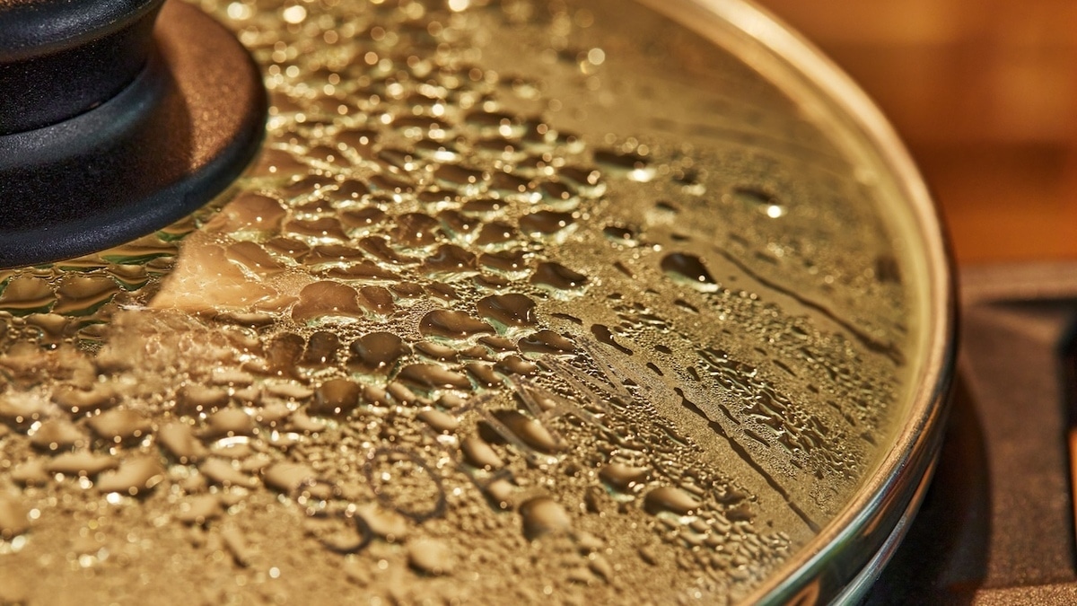 Как отмыть жир на стеклянных крышках? Эксперт по уборке собрала лучшие способы Как отмыть жир на стеклянных крышках? Эксперт по уборке собрала лучшие способы