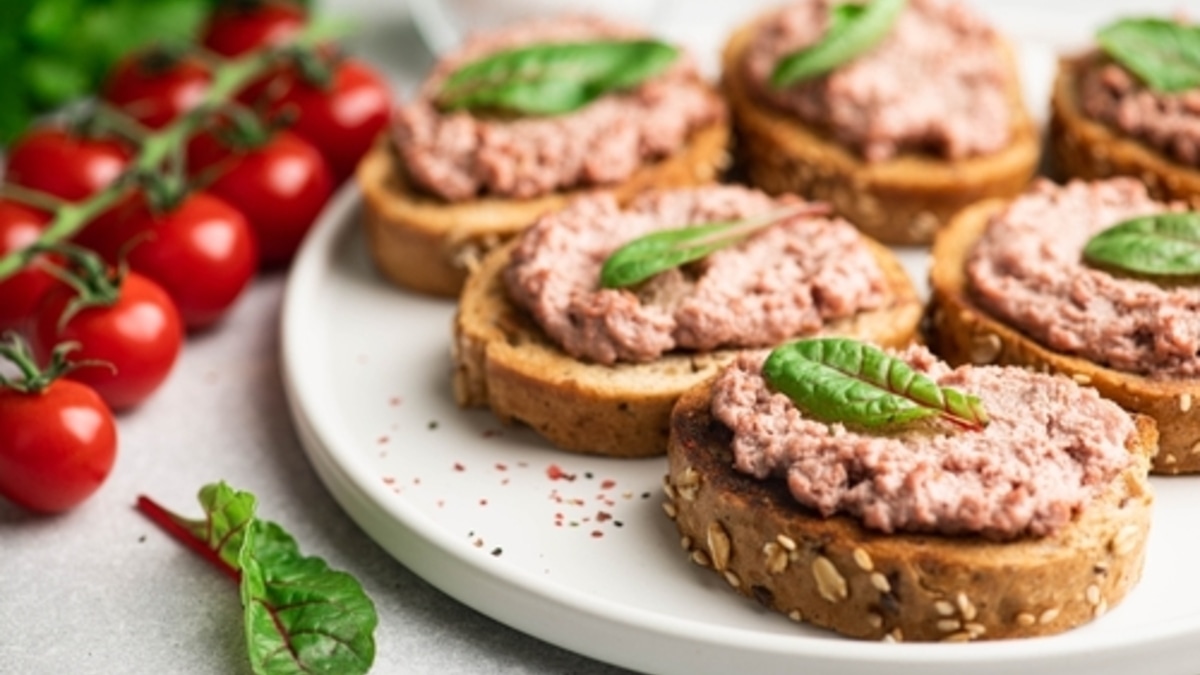 Добавьте этот продукт в паштет из куриной печени: изысканная нотка в простом блюде