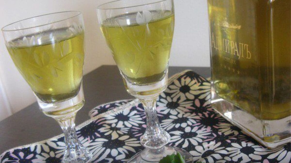 Не только для коктейлей: 15 сентября отмечается День мятного ликера Не только для коктейлей: 15 сентября отмечается День мятного ликера