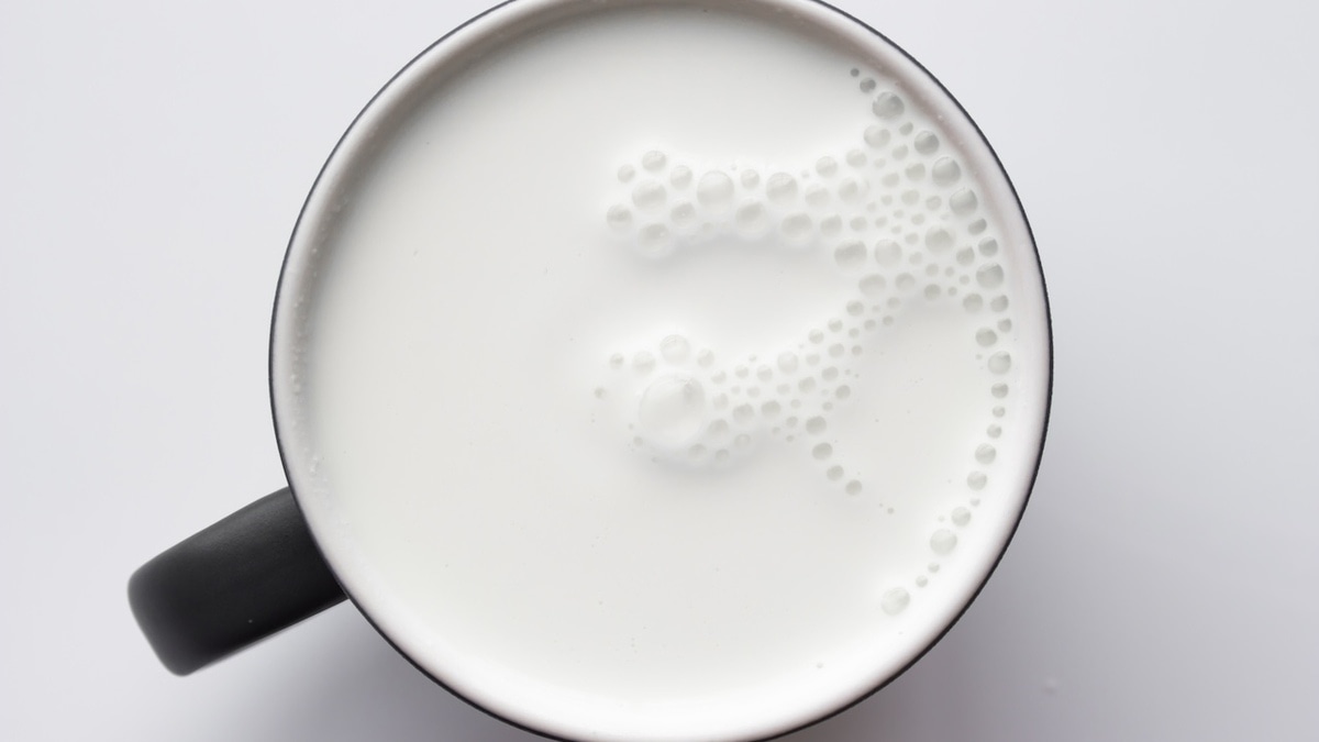 Какие напитки правда спасают от жжения после острой еды — не молоко и не вода 