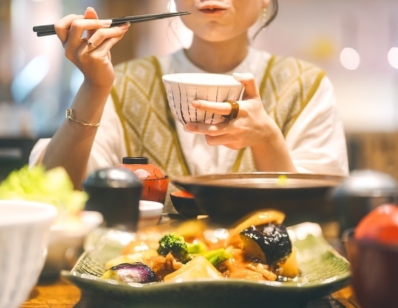 Почему в Китае принято чавкать и стоит ли туристам копировать привычку? Ответила эксперт по этикету Почему в Китае принято чавкать и стоит ли туристам копировать привычку? Ответила эксперт по этикету