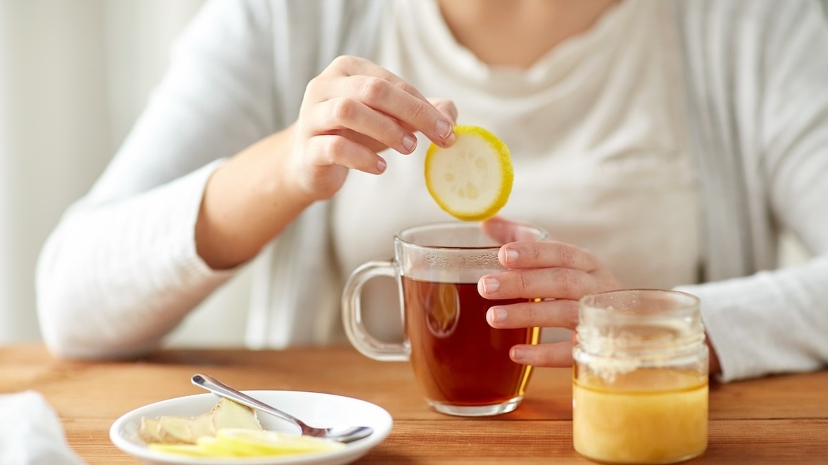 Терапевт объяснил, почему чай с лимоном не спасет от простуды  — вот чем реально укрепить иммунитет