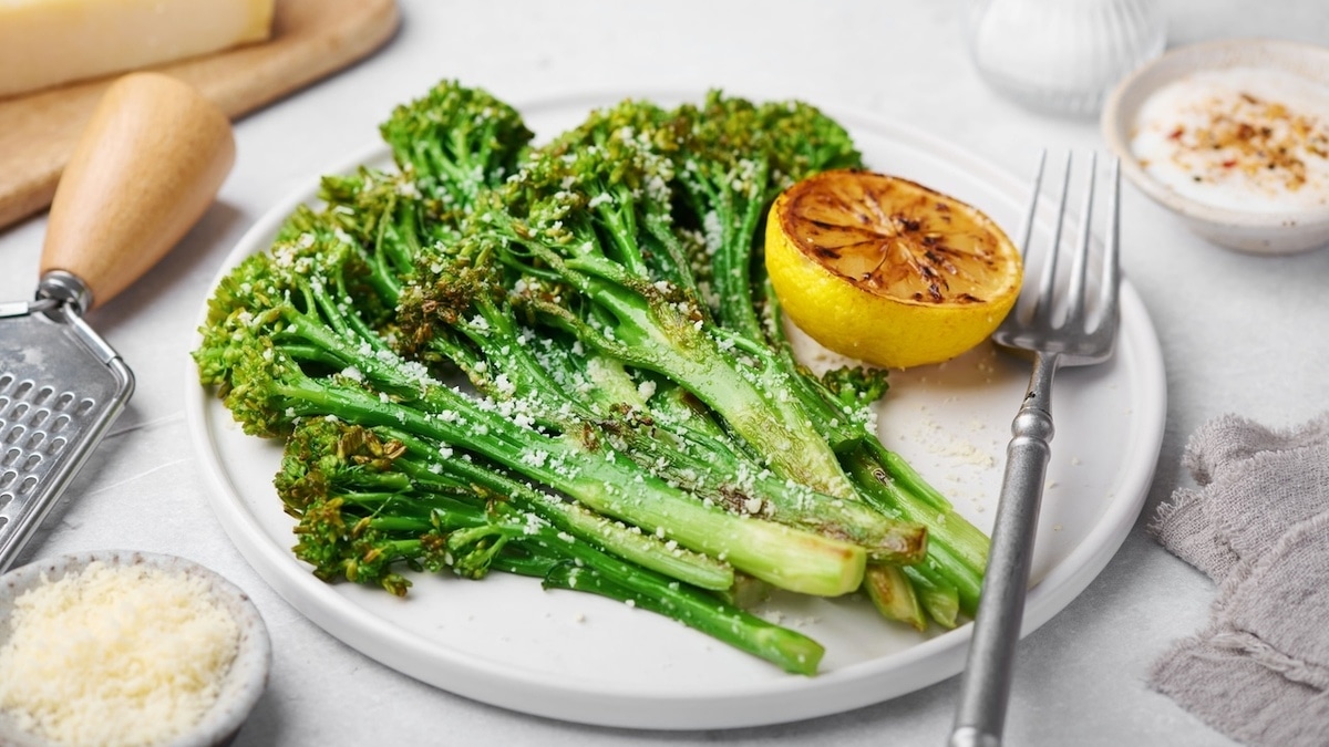 Зачем брокколи, если есть брокколини? Вот чем на самом деле отличаются два "родственных" овоща 