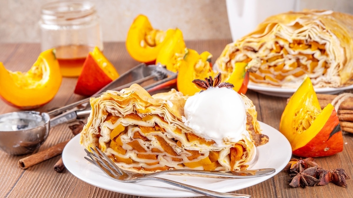 "Нет ничего проще": Юлия Высоцкая рассказала, как готовит штрудель с тыквой "Нет ничего проще": Юлия Высоцкая рассказала, как готовит штрудель с тыквой