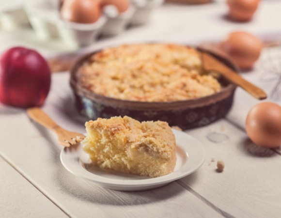 Эти ошибки превратят шарлотку в кусок "пенопласта": почему десерт получается резиновым Эти ошибки превратят шарлотку в кусок "пенопласта": почему десерт получается резиновым