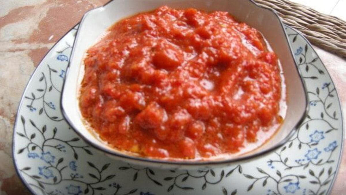 Айвар из перца по-хорватски: любимая закуска из сладкого перца народов Балкан