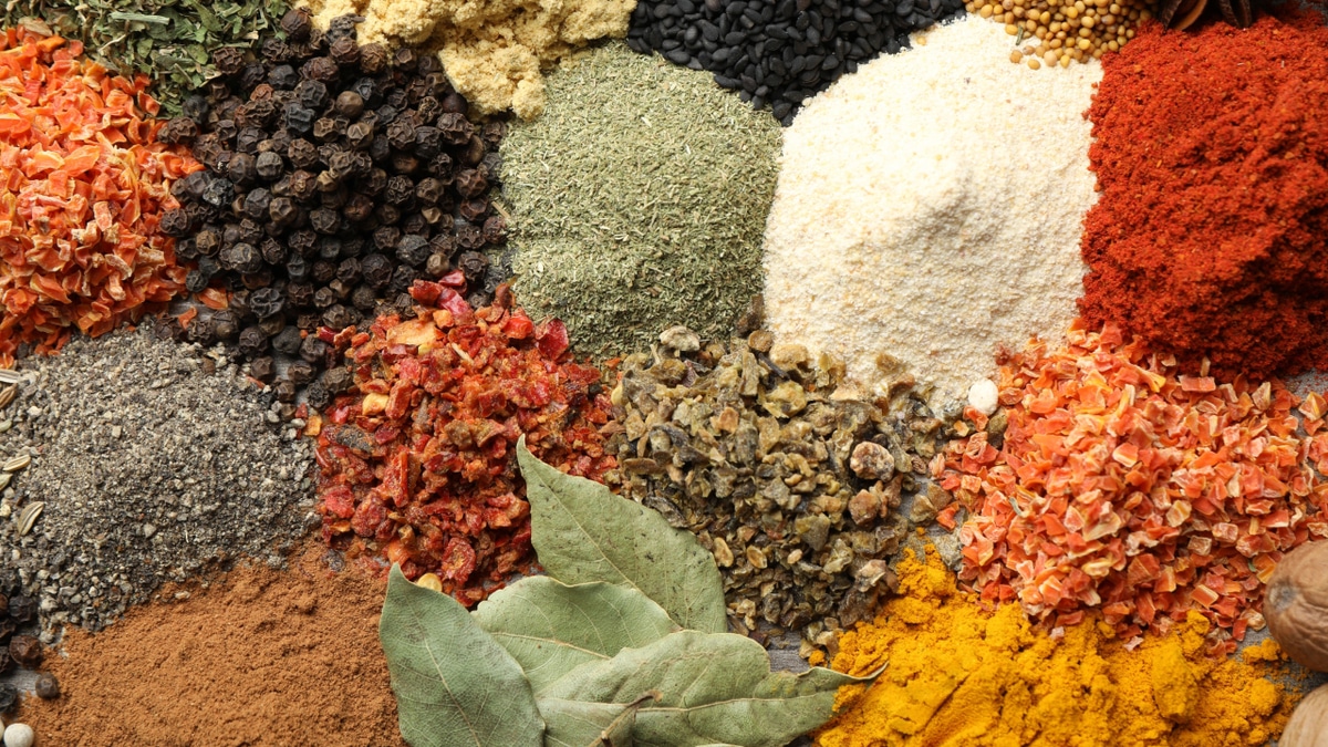 Тайная власть ароматов: как запахи управляют нашими вкусовыми ощущениями?