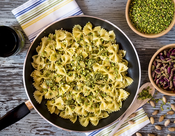 Такой песто вы еще не пробовали — классический соус заиграет по-новому Такой песто вы еще не пробовали — классический соус заиграет по-новому