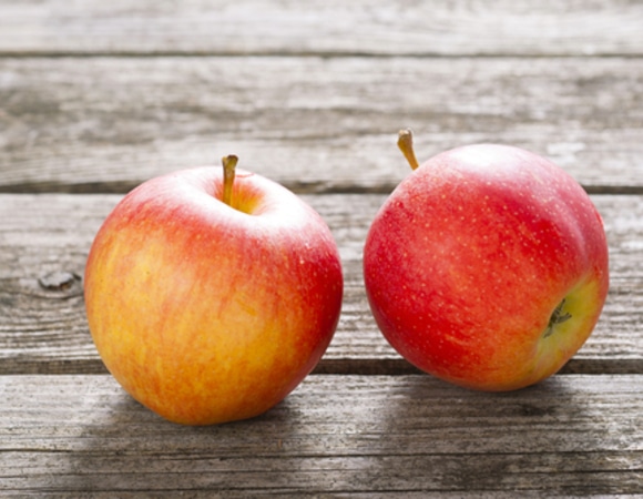 Не только десерты: куда пристроить урожай яблок — от завтрака до ужина