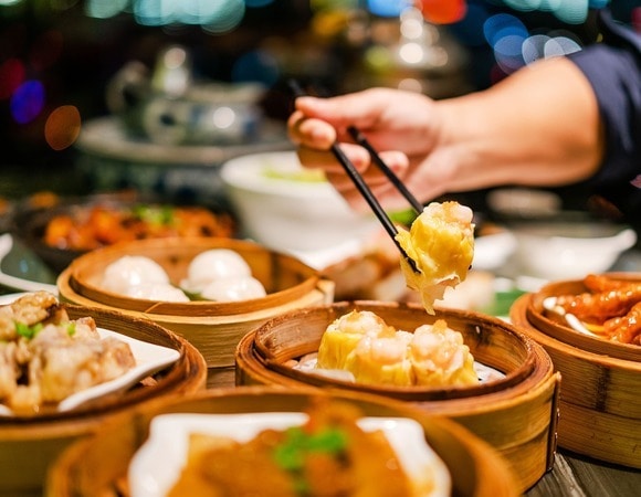 10 ресторанов китайской кухни в Москве: от медуз и лягушек до классической пекинской утки и лапши