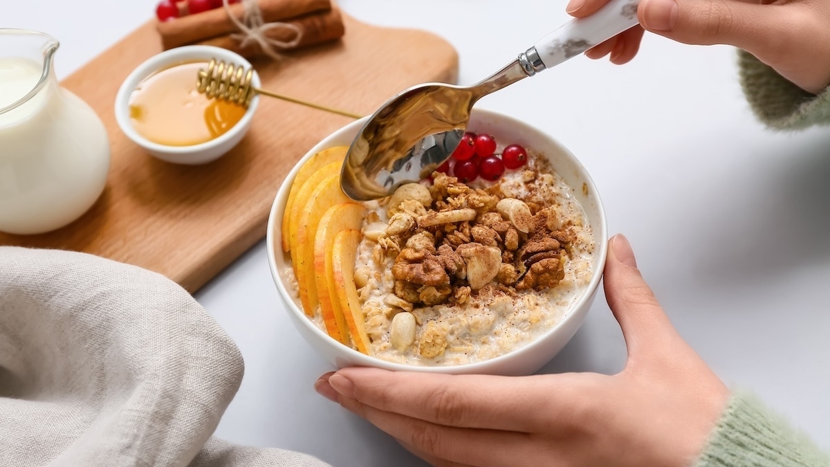 Овсянка то сухая, то жидкая: кулинары оценили 6 способов приготовления каши и нашли "тот самый"