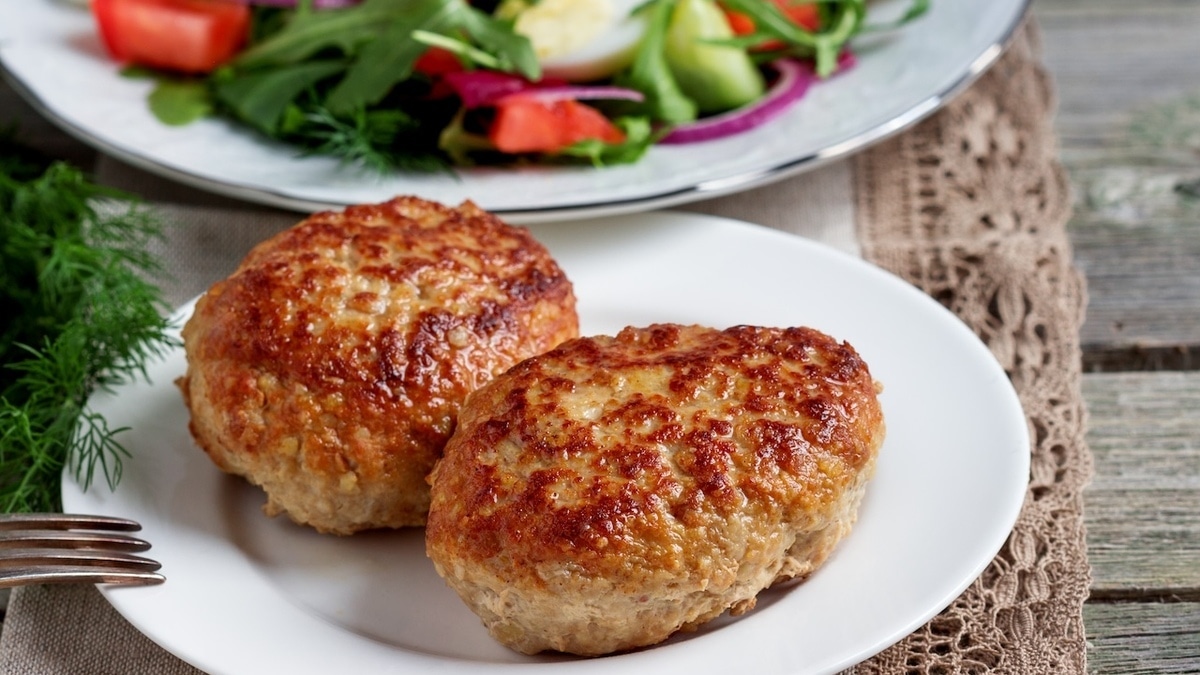 Горькие котлеты: почему нельзя замораживать фарш с луком и солью? Горькие котлеты: почему нельзя замораживать фарш с луком и солью?