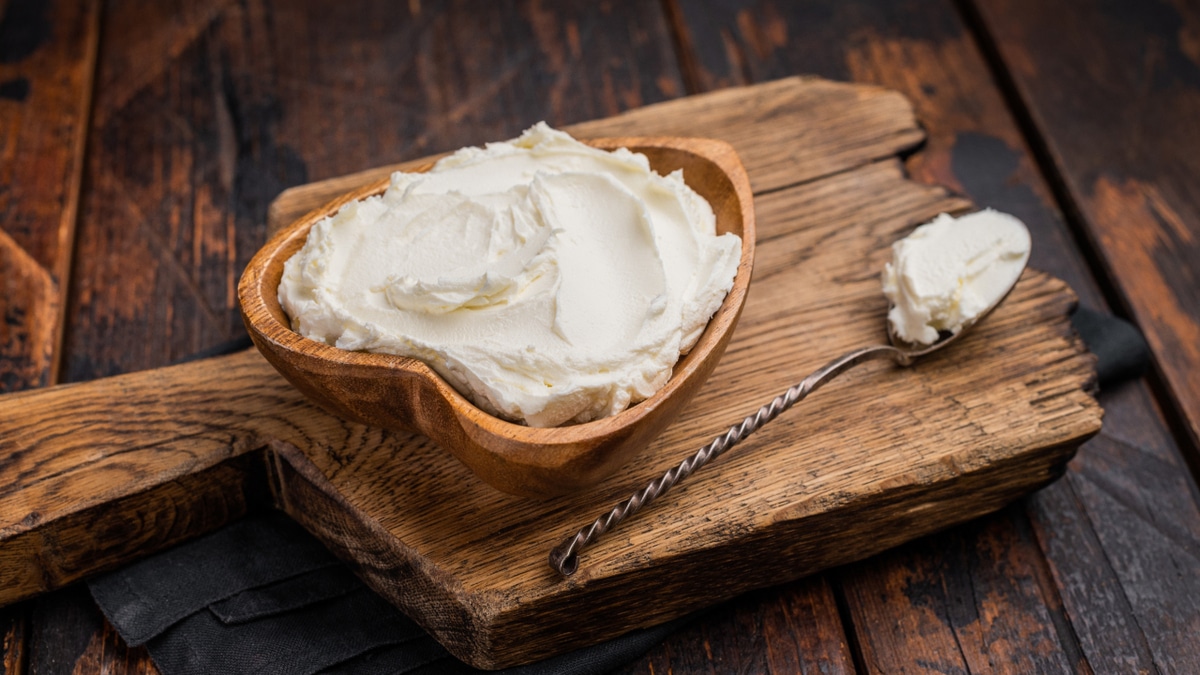 Маскарпоне: что это за сыр и почему он стал всемирным фаворитом