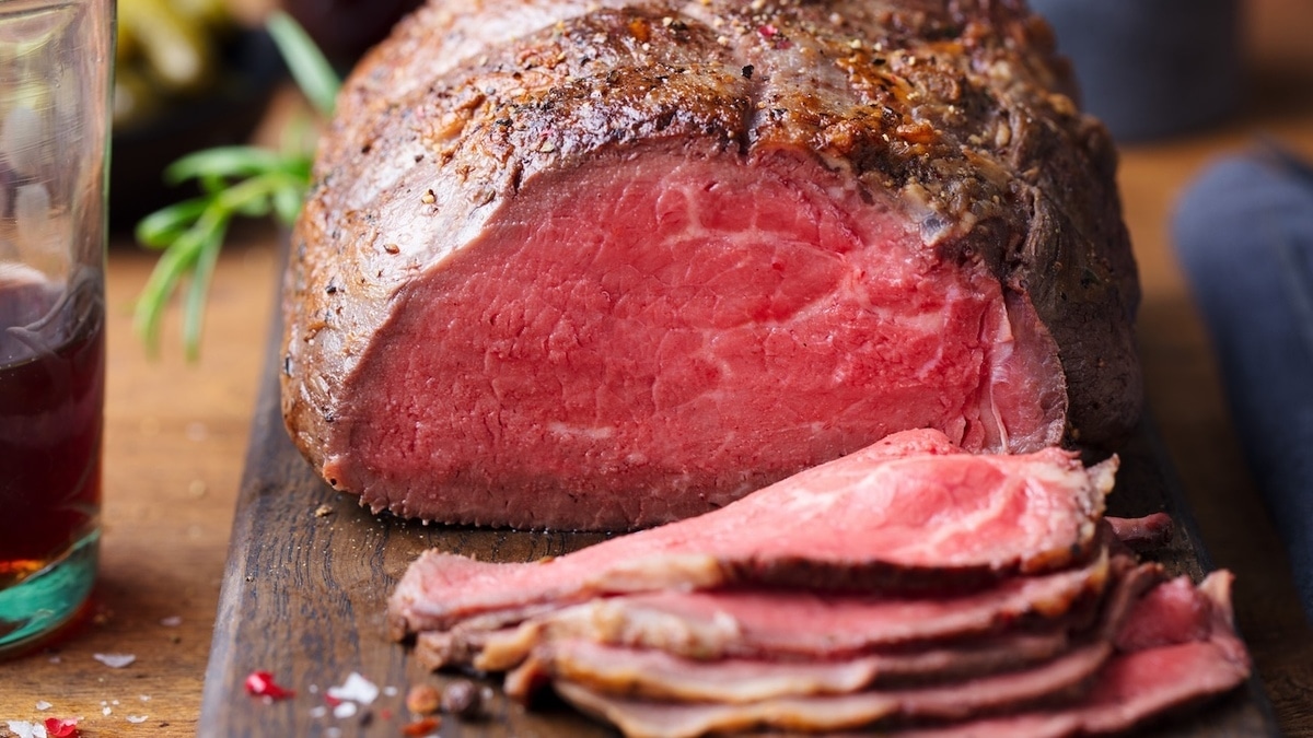 Пастрома от шефа: зачем покупать деликатес, если можно приготовить его дома