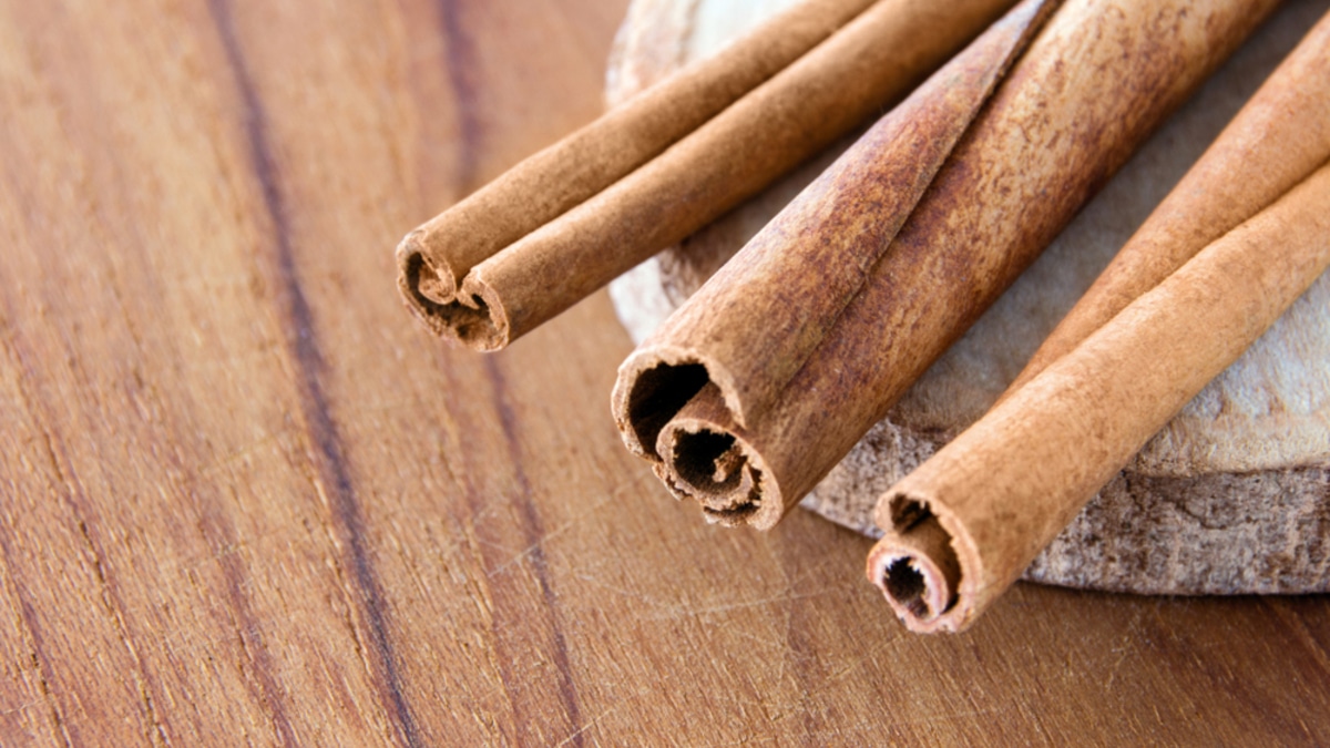 Отказаться от сахара, но не потерять удовольствие от еды и напитков: эта специя есть в каждом доме!