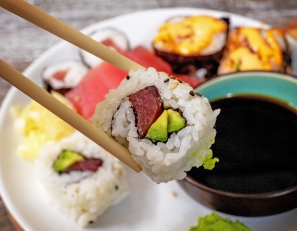 Какие роллы можно съесть на ужин? Состав и точное количество определили эксперты Какие роллы можно съесть на ужин? Состав и точное количество определили эксперты