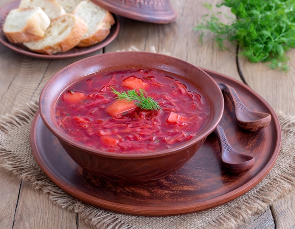 Cахар в борщ для вкус и цвета: как шеф-повара оценивают этот кулинарный трюк Cахар в борщ для вкус и цвета: как шеф-повара оценивают этот кулинарный трюк