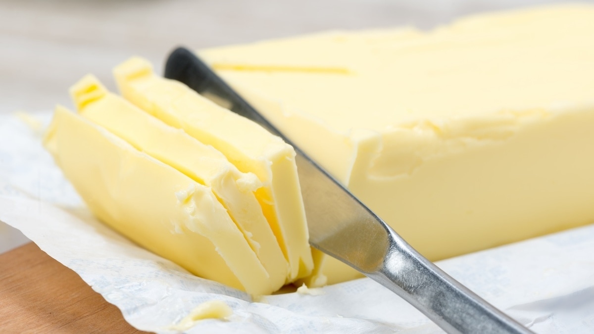 Полноценная "сауна": кондитеры подсказали гениальный способ размягчить масло для выпечки